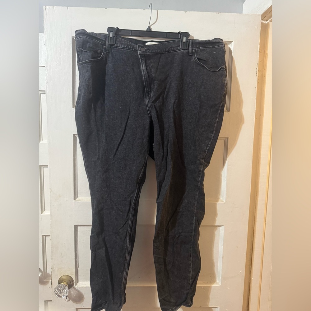 Abercrombie Criss Cross Black Ultra High-Rise Slim Straight Jeans (Petite)